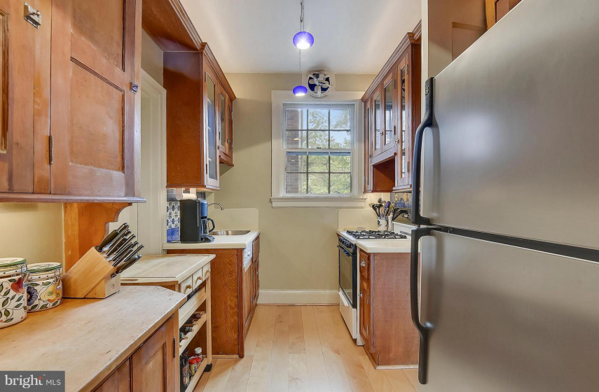 3900 CONNECTICUT AVENUE, WASHINGTON, DC 20008, 2 Bedrooms Bedrooms, ,1 BathroomBathrooms,Residential,Sold,1007419746