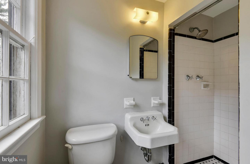 5064 SEDGWICK STREET, WASHINGTON, DC 20016, 6 Bedrooms Bedrooms, ,4 BathroomsBathrooms,Residential,Sold,1008189682