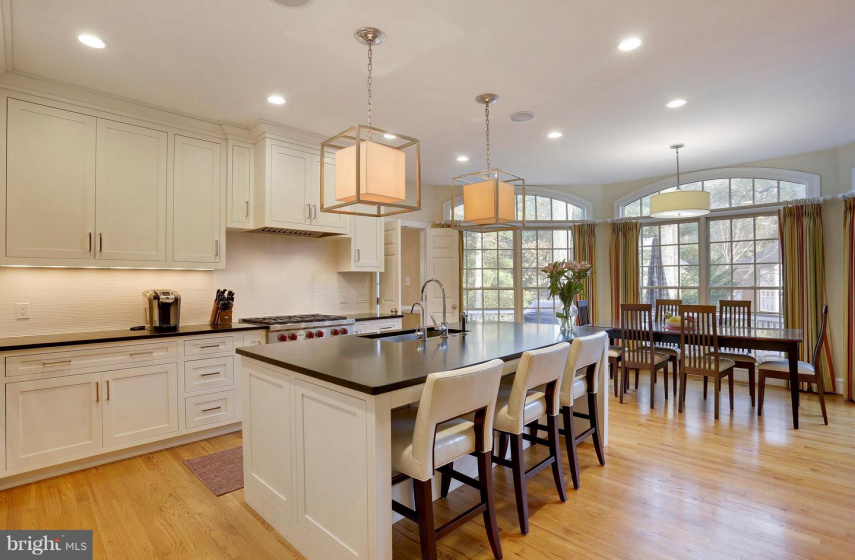 7405 HONESTY WAY, BETHESDA, MD 20817, 6 Bedrooms Bedrooms, ,5 BathroomsBathrooms,Residential,Sold,MDMC139000