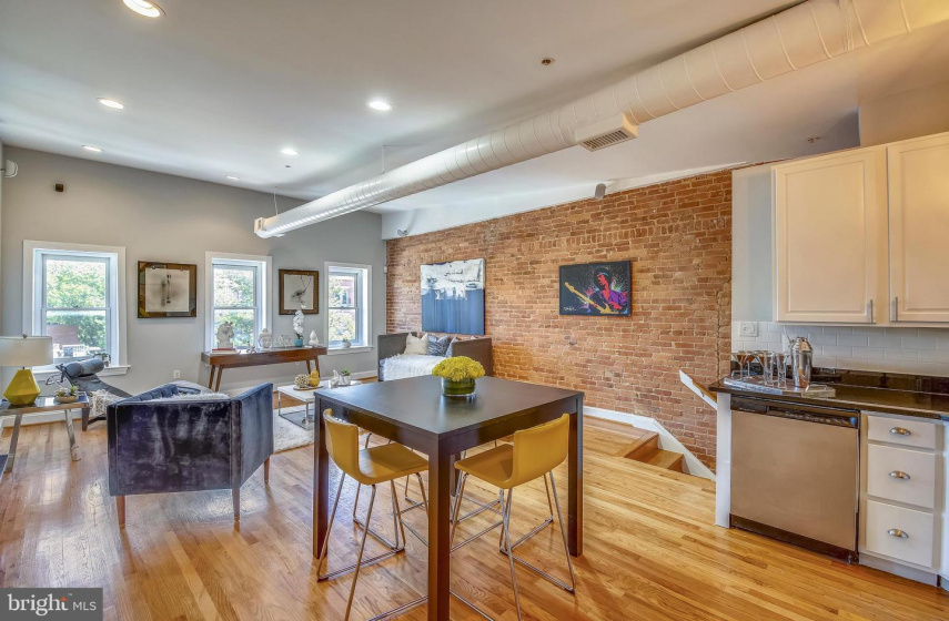 1426 11TH STREET, WASHINGTON, DC 20001, 2 Bedrooms Bedrooms, ,2 BathroomsBathrooms,Residential,Sold,DCDC424592