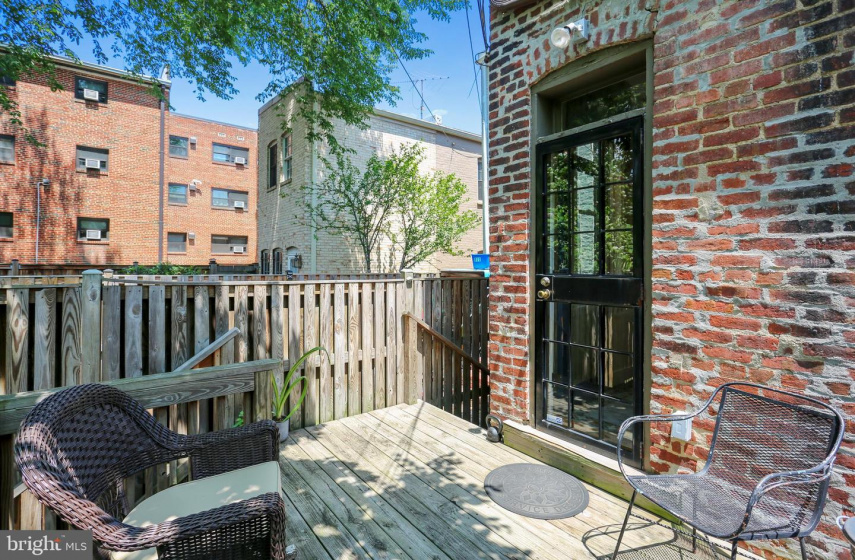 513 5TH STREET, WASHINGTON, DC 20003, 2 Bedrooms Bedrooms, ,1 BathroomBathrooms,Residential,Sold,DCDC427926