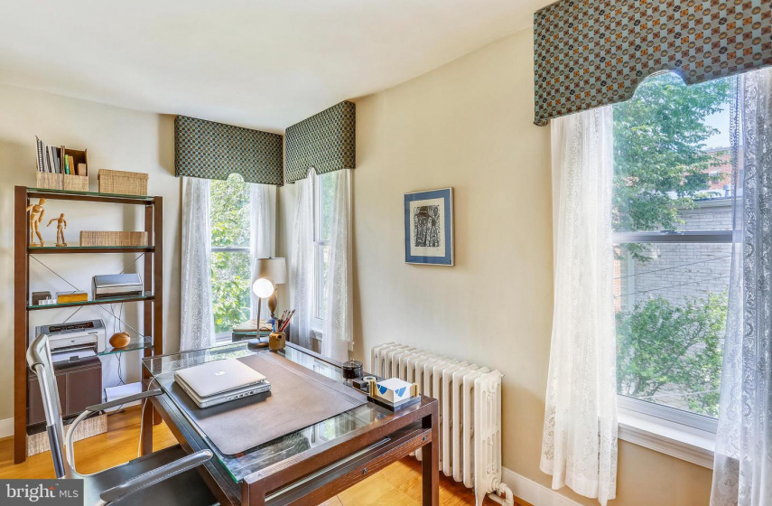 513 5TH STREET, WASHINGTON, DC 20003, 2 Bedrooms Bedrooms, ,1 BathroomBathrooms,Residential,Sold,DCDC427926