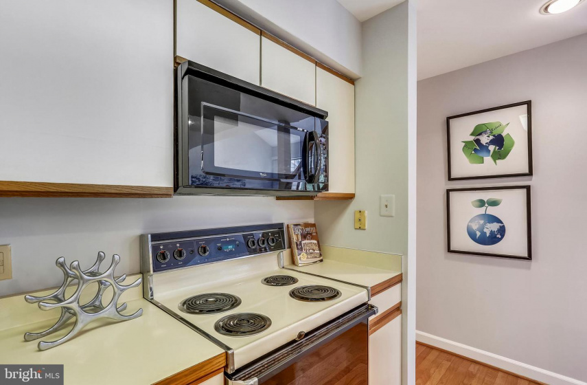 10802 ANTIGUA TERRACE, ROCKVILLE, MD 20852, 3 Bedrooms Bedrooms, ,3 BathroomsBathrooms,Residential,Sold,MDMC664028