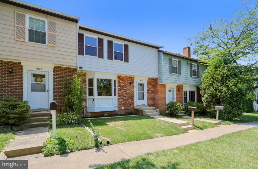 18606 GROSBEAK TERRACE, GAITHERSBURG, MD 20879, 3 Bedrooms Bedrooms, ,2 BathroomsBathrooms,Residential,Sold,MDMC669990