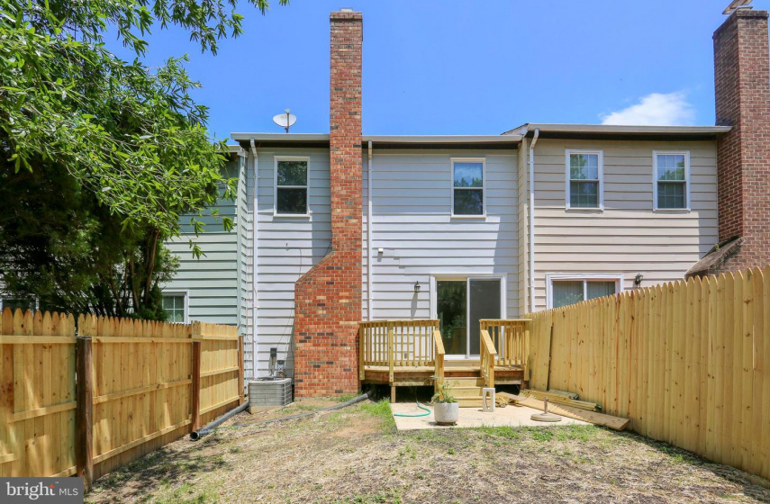 18606 GROSBEAK TERRACE, GAITHERSBURG, MD 20879, 3 Bedrooms Bedrooms, ,2 BathroomsBathrooms,Residential,Sold,MDMC669990