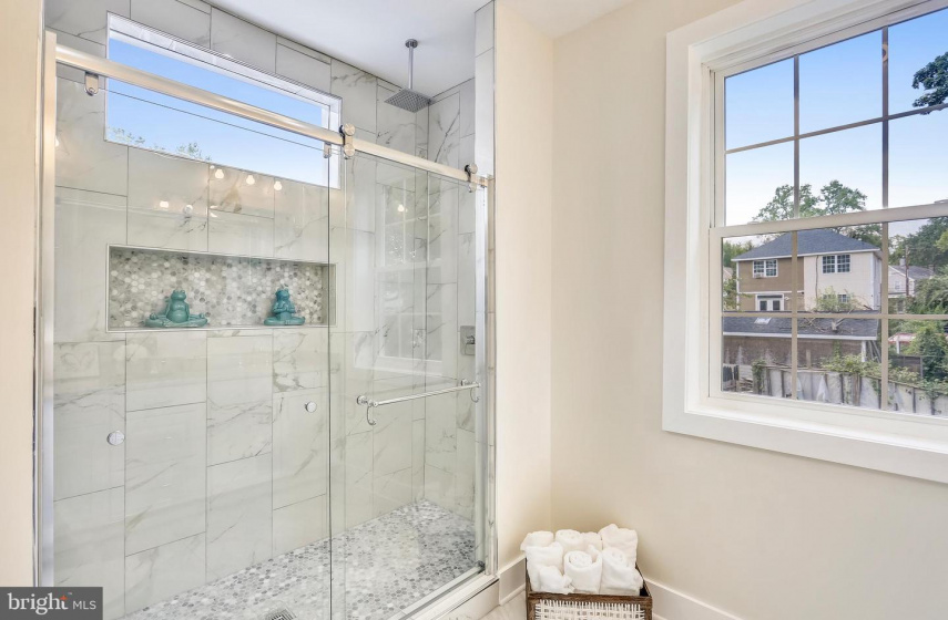 2846 MYRTLE AVENUE, WASHINGTON, DC 20018, 5 Bedrooms Bedrooms, ,4 BathroomsBathrooms,Residential,Sold,DCDC448138