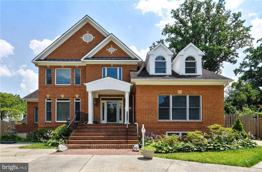 5704 MAIDEN LANE, BETHESDA, MD 20817, 6 Bedrooms Bedrooms, ,5 BathroomsBathrooms,Residential,Sold,1000193465