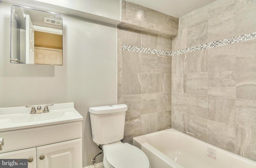 2308 E STREET, WASHINGTON, DC 20002, 2 Bedrooms Bedrooms, ,3 BathroomsBathrooms,Residential,Sold,1001363331