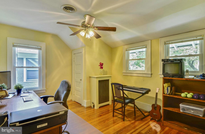 3714 LIVINGSTON STREET, WASHINGTON, DC 20015, 4 Bedrooms Bedrooms, ,3 BathroomsBathrooms,Residential,Sold,1001373345