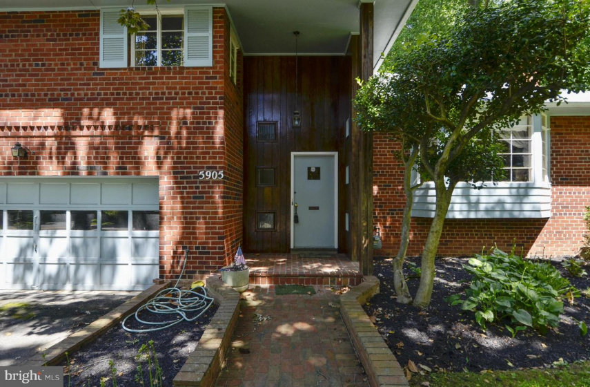 5905 BRADLEY BOULEVARD, BETHESDA, MD 20814, 3 Bedrooms Bedrooms, ,2 BathroomsBathrooms,Residential,Sold,1002439689