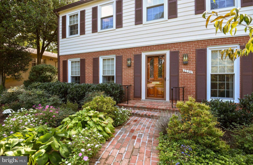 6224 GOODVIEW STREET, BETHESDA, MD 20817, 5 Bedrooms Bedrooms, ,3 BathroomsBathrooms,Residential,Sold,1000219852