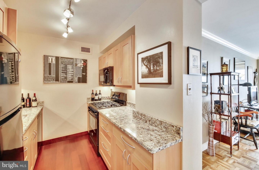 2475 VIRGINIA AVENUE, WASHINGTON, DC 20037, 1 Bedroom Bedrooms, ,1 BathroomBathrooms,Residential,Sold,1001533954