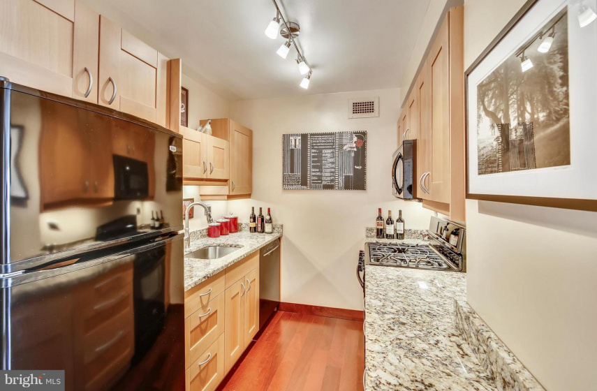 2475 VIRGINIA AVENUE, WASHINGTON, DC 20037, 1 Bedroom Bedrooms, ,1 BathroomBathrooms,Residential,Sold,1001533954