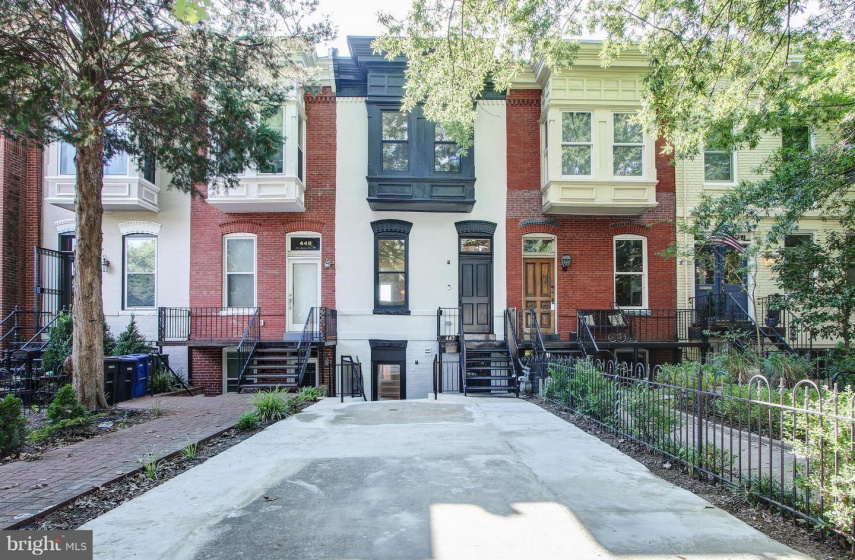 447 NEW JERSEY AVENUE, WASHINGTON, DC 20003, 4 Bedrooms Bedrooms, ,3 BathroomsBathrooms,Residential,Sold,1002588088