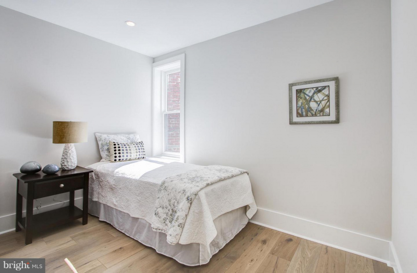 447 NEW JERSEY AVENUE, WASHINGTON, DC 20003, 4 Bedrooms Bedrooms, ,3 BathroomsBathrooms,Residential,Sold,1002588088