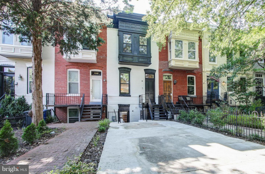 447 NEW JERSEY AVENUE, WASHINGTON, DC 20003, 4 Bedrooms Bedrooms, ,3 BathroomsBathrooms,Residential,Sold,1002588088