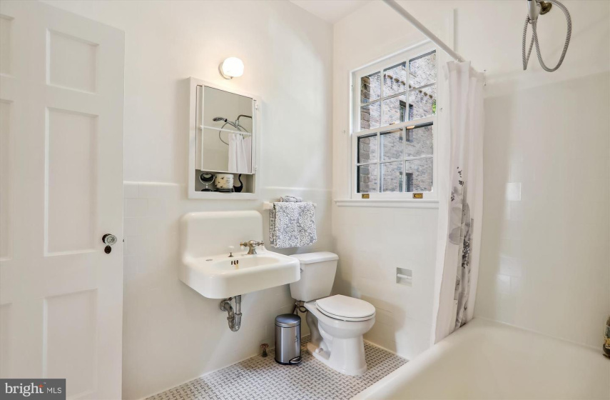 3041 SEDGWICK STREET, WASHINGTON, DC 20008, 2 Bedrooms Bedrooms, ,1 BathroomBathrooms,Residential,For Sale,DCDC2145306