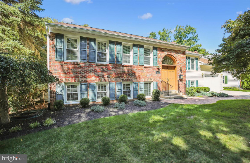 825 DUKE STREET, ROCKVILLE, MD 20850, 4 Bedrooms Bedrooms, ,3 BathroomsBathrooms,Residential,Sold,MDMC2141200