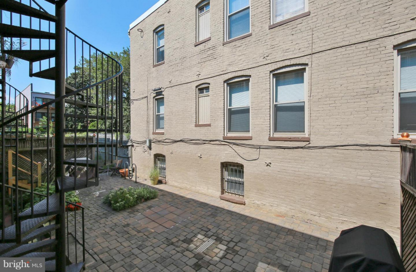 1705 EUCLID STREET, WASHINGTON, DC 20009, 2 Bedrooms Bedrooms, ,2 BathroomsBathrooms,Residential,Sold,1003698446