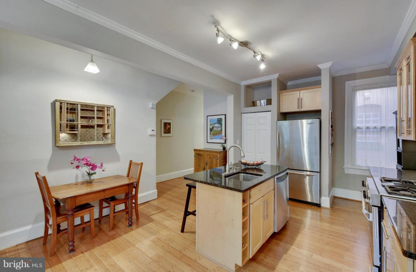 1705 EUCLID STREET, WASHINGTON, DC 20009, 2 Bedrooms Bedrooms, ,2 BathroomsBathrooms,Residential,Sold,1003698446